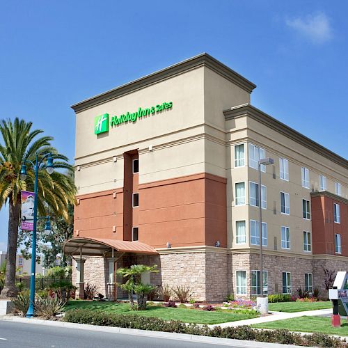 Holiday Inn & Suites Oakland - Airport, an IHG Hotel